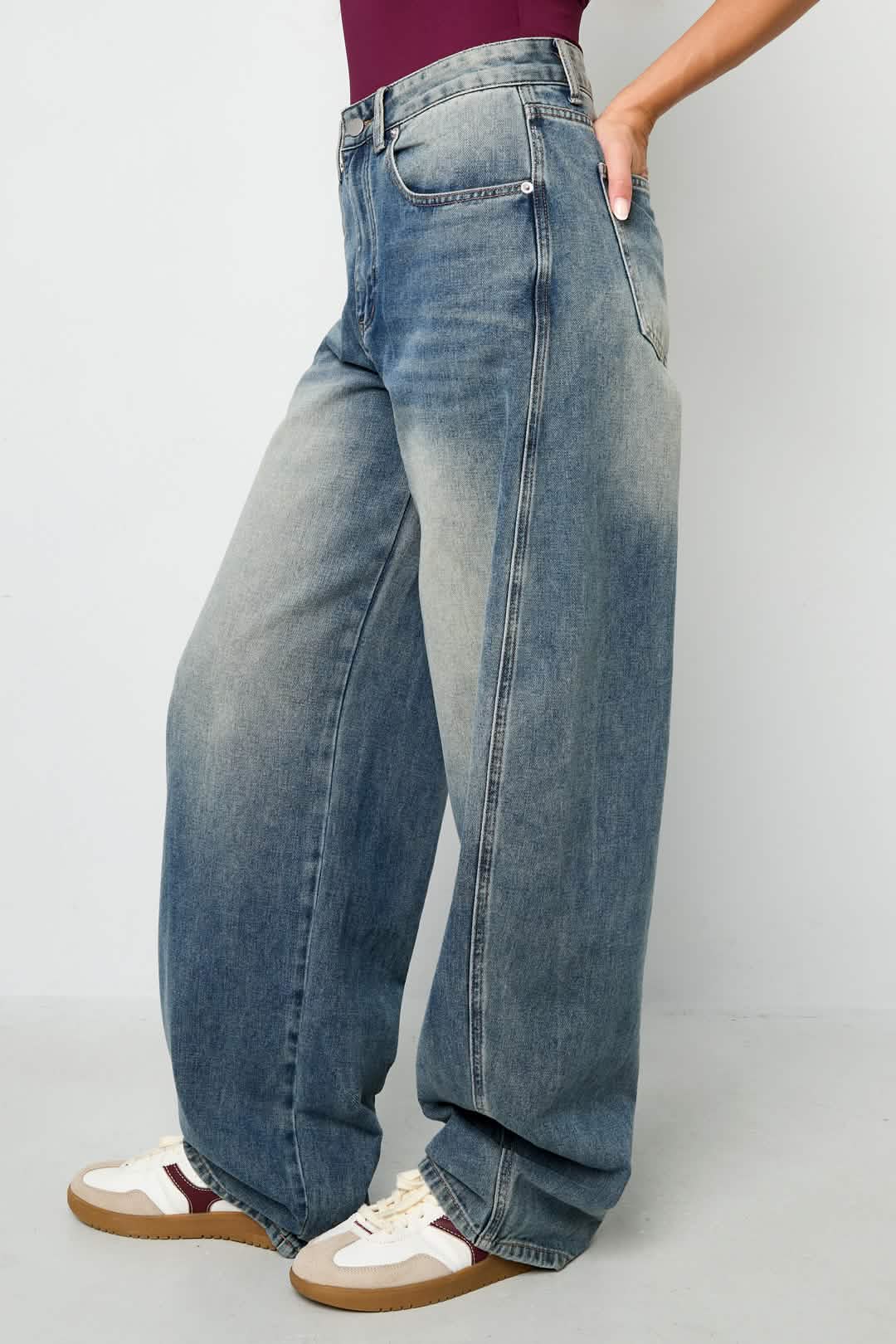 Balloon pantsClothes/Women's denim/Denim pantsLovirea