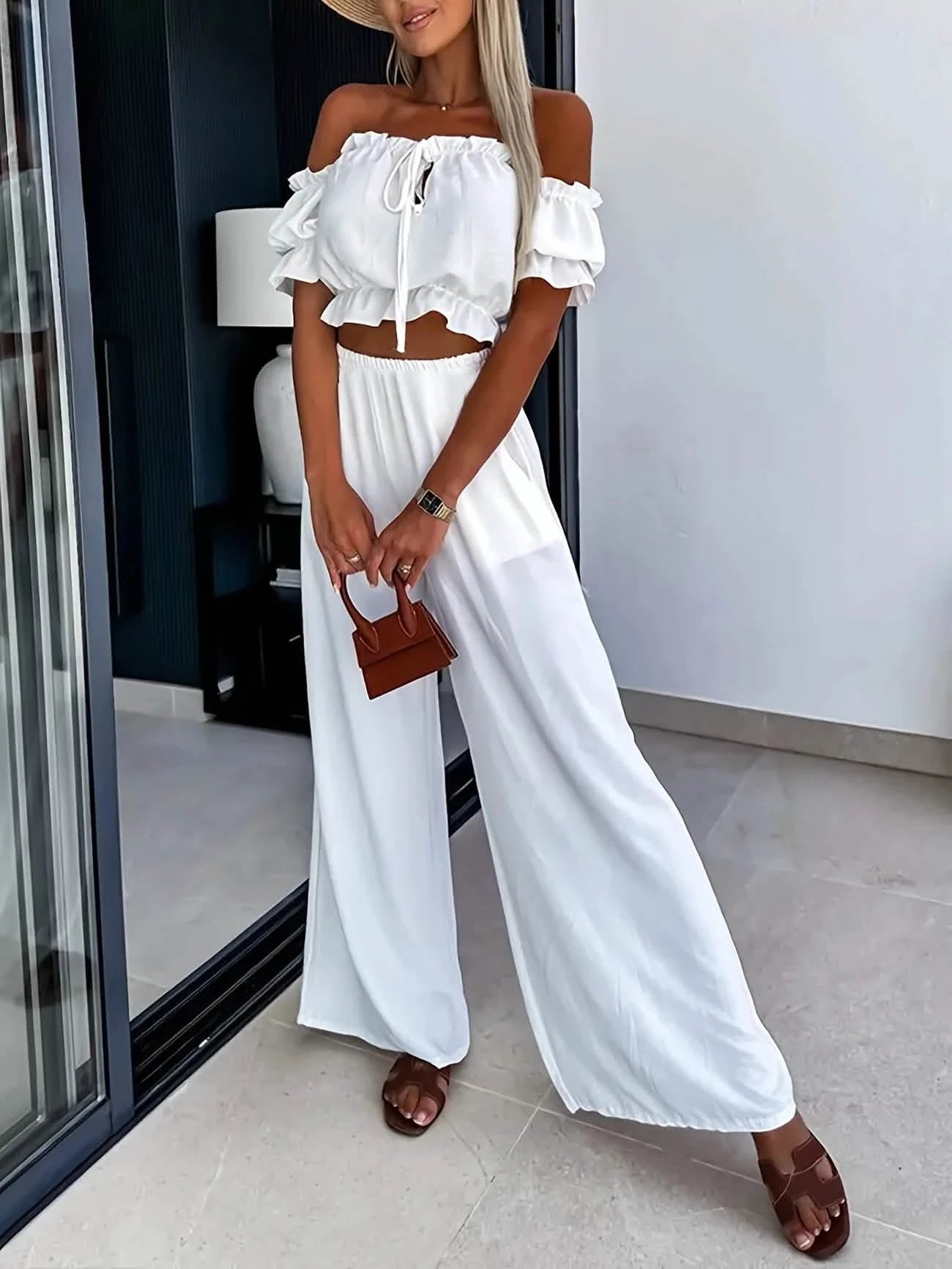 Riviera Breeze Set – Off - Shoulder Luxe in WitLovirea