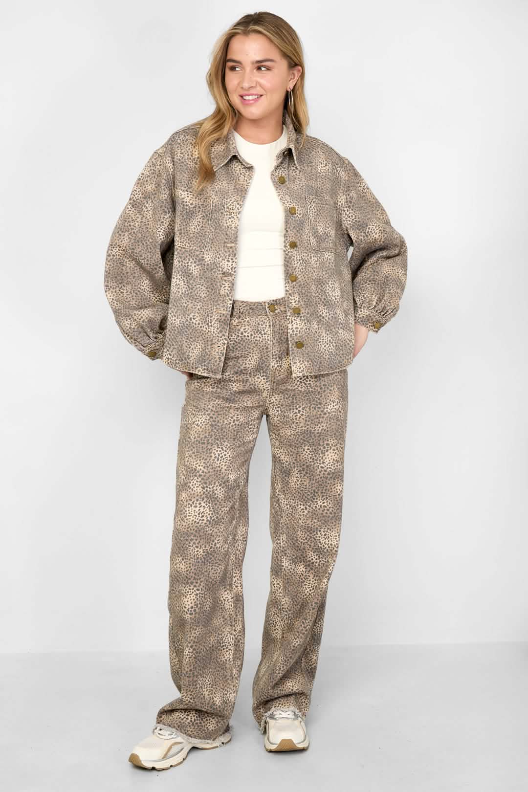 the cow girl & loving leopard jeansClothes/Women's denim/Denim Jackets & CoatsLovirea