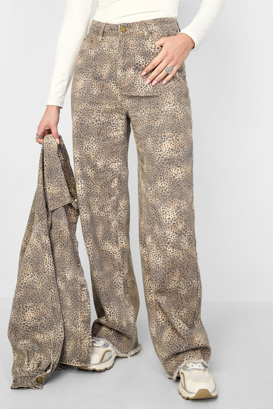 The Cowgirl & Loving Leopard JeansClothes/Women's denim/Denim pantsLovirea